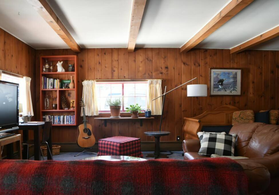 פניצייה Panther Mountain Lodge מראה חיצוני תמונה